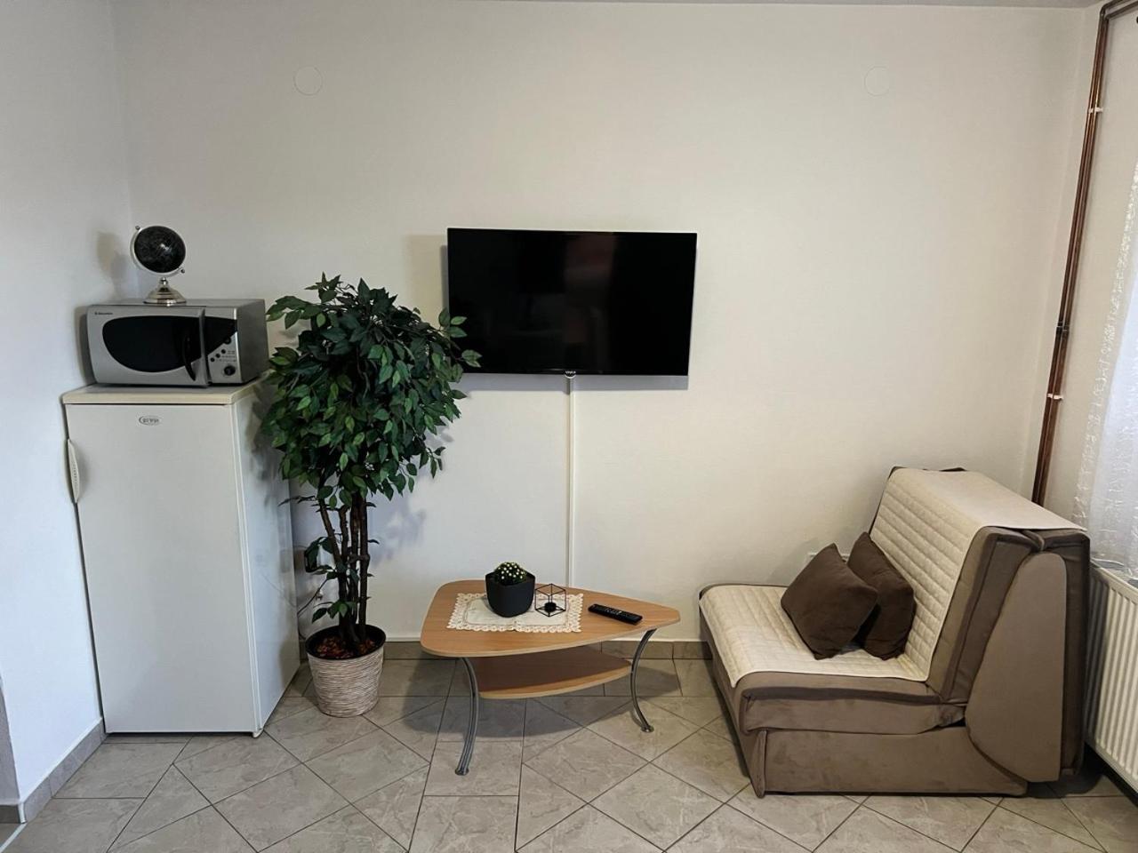 Apartments Fuma Otocsán Kültér fotó